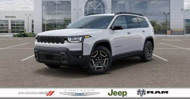 2026 Jeep Cherokee Laredo HEV 4X4's photo