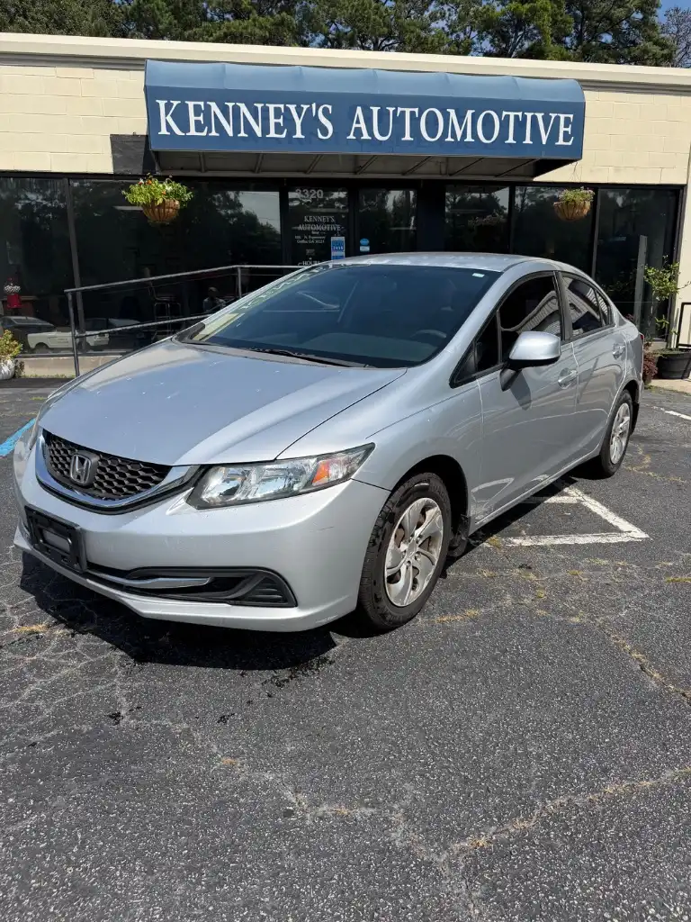 2013 Honda Civic LX Auto's photo