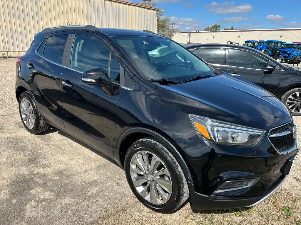 2019 Buick Encore Preferred's photo