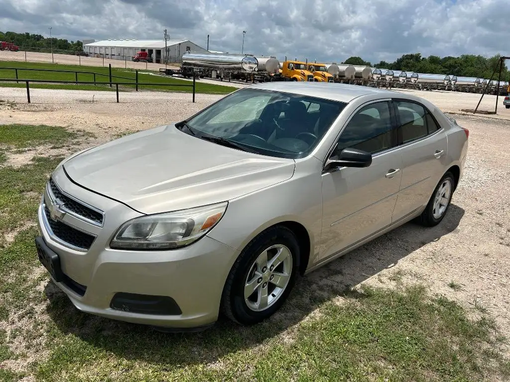 2013 Chevrolet Malibu 1LS's photo