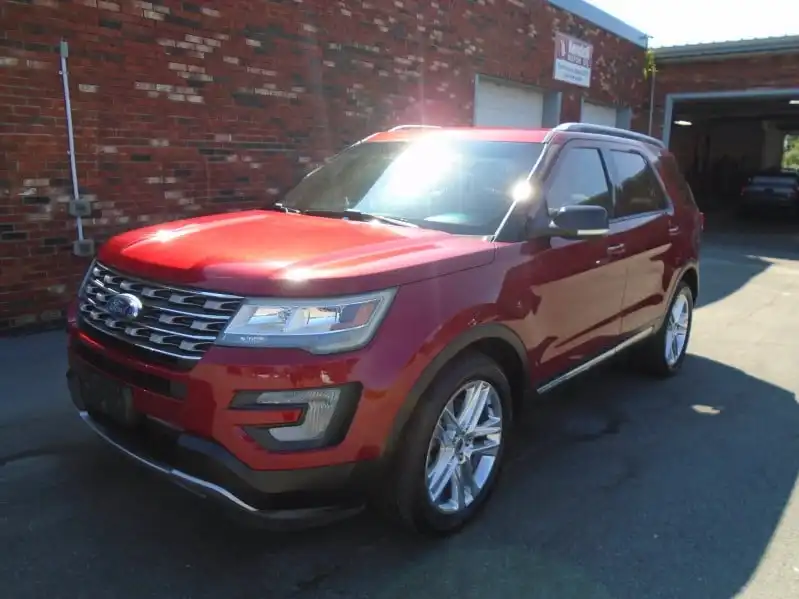 2016 Ford Explorer XLT 4WD's photo