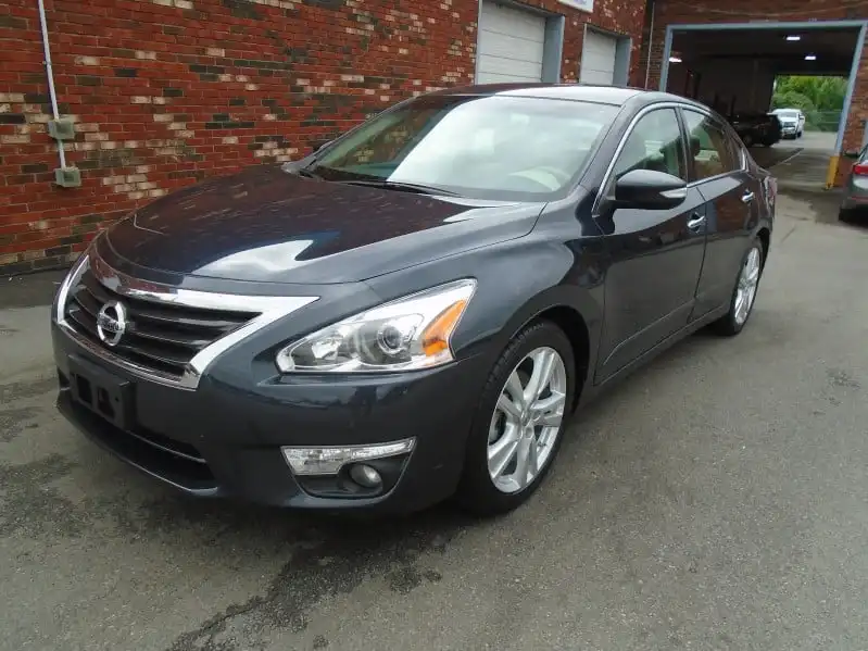 2013 Nissan Altima 3.5 SL CVT's photo