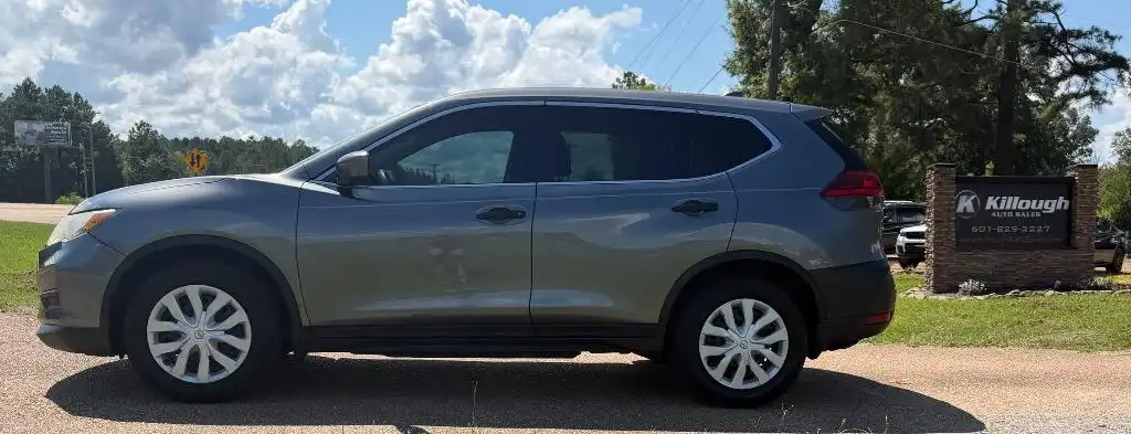 2017 Nissan Rogue S FWD's photo