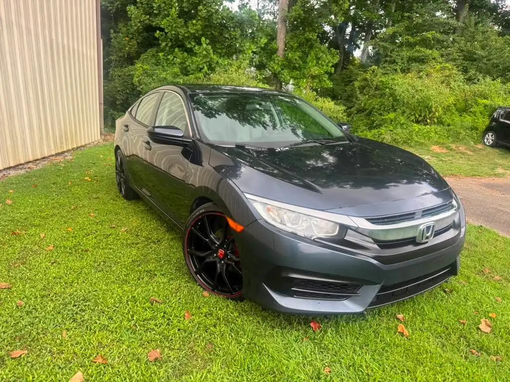 2017 Honda Civic LX's photo