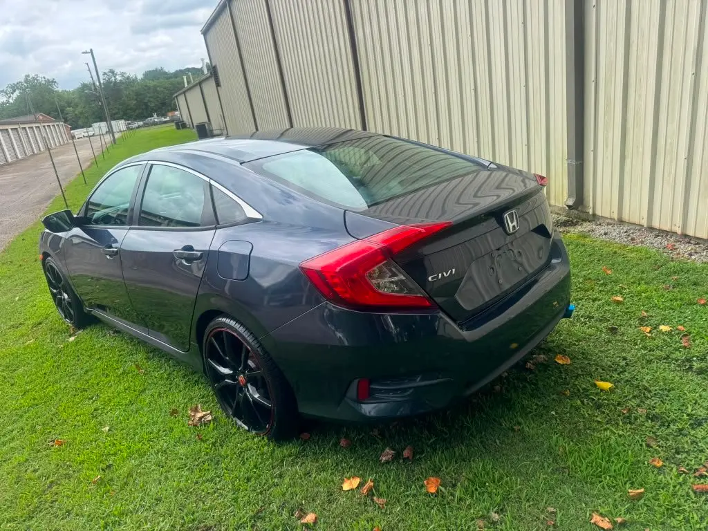 2017 Honda Civic LX photo 3