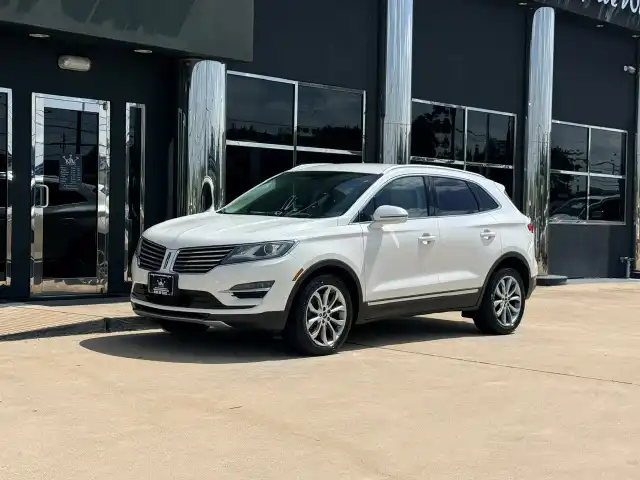 2016 Lincoln MKC Select FWD's photo