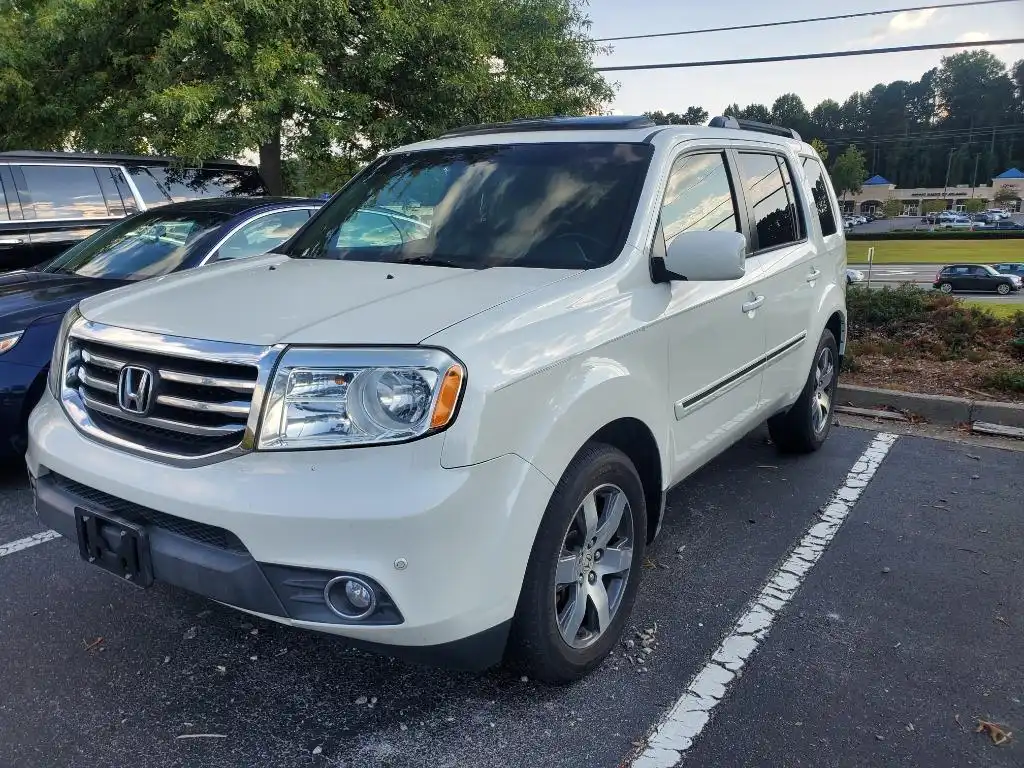 2012 Honda Pilot Touring w/ NAVI and RES's photo