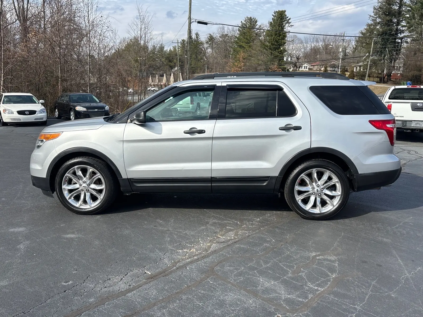 2012 Ford Explorer Base photo 3