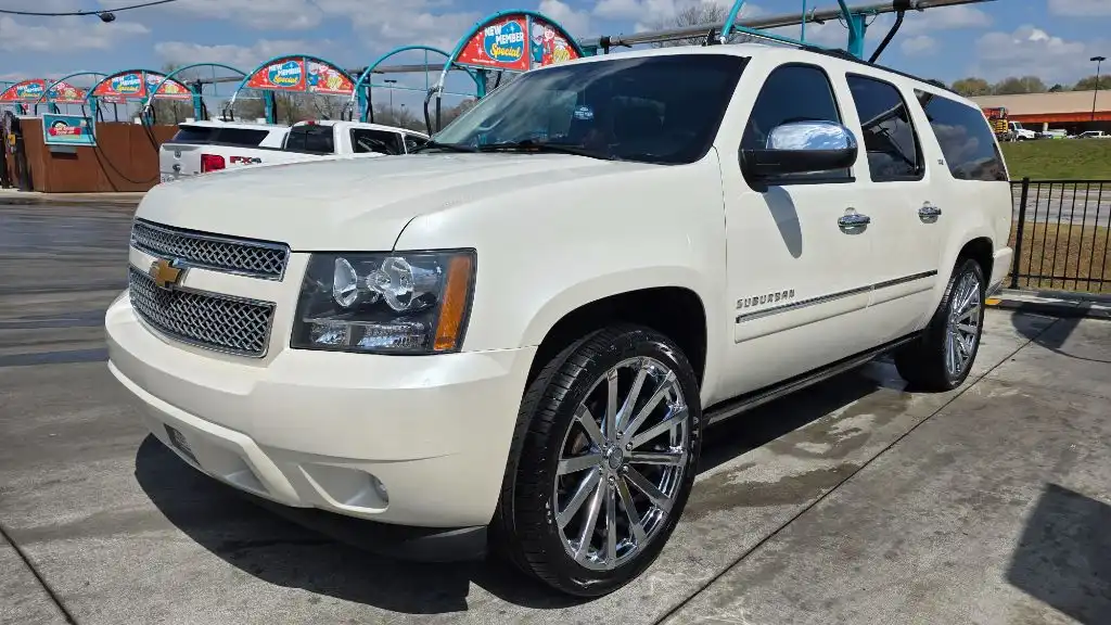 2014 Chevrolet Suburban LTZ 2WD 1500's photo