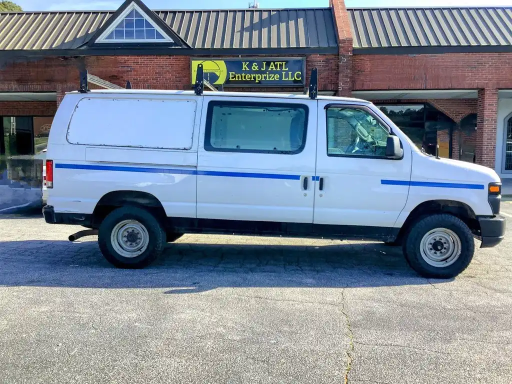 2014 Ford E-Series E-250 Van's photo