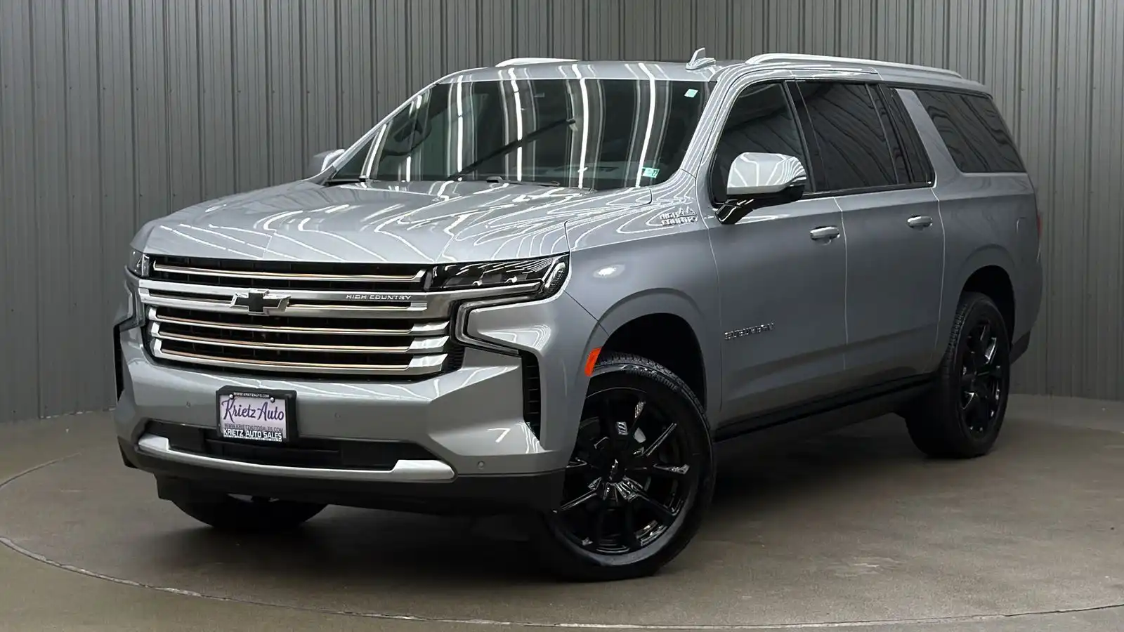 2024 Chevrolet Suburban 4WD 1500 High Country's photo