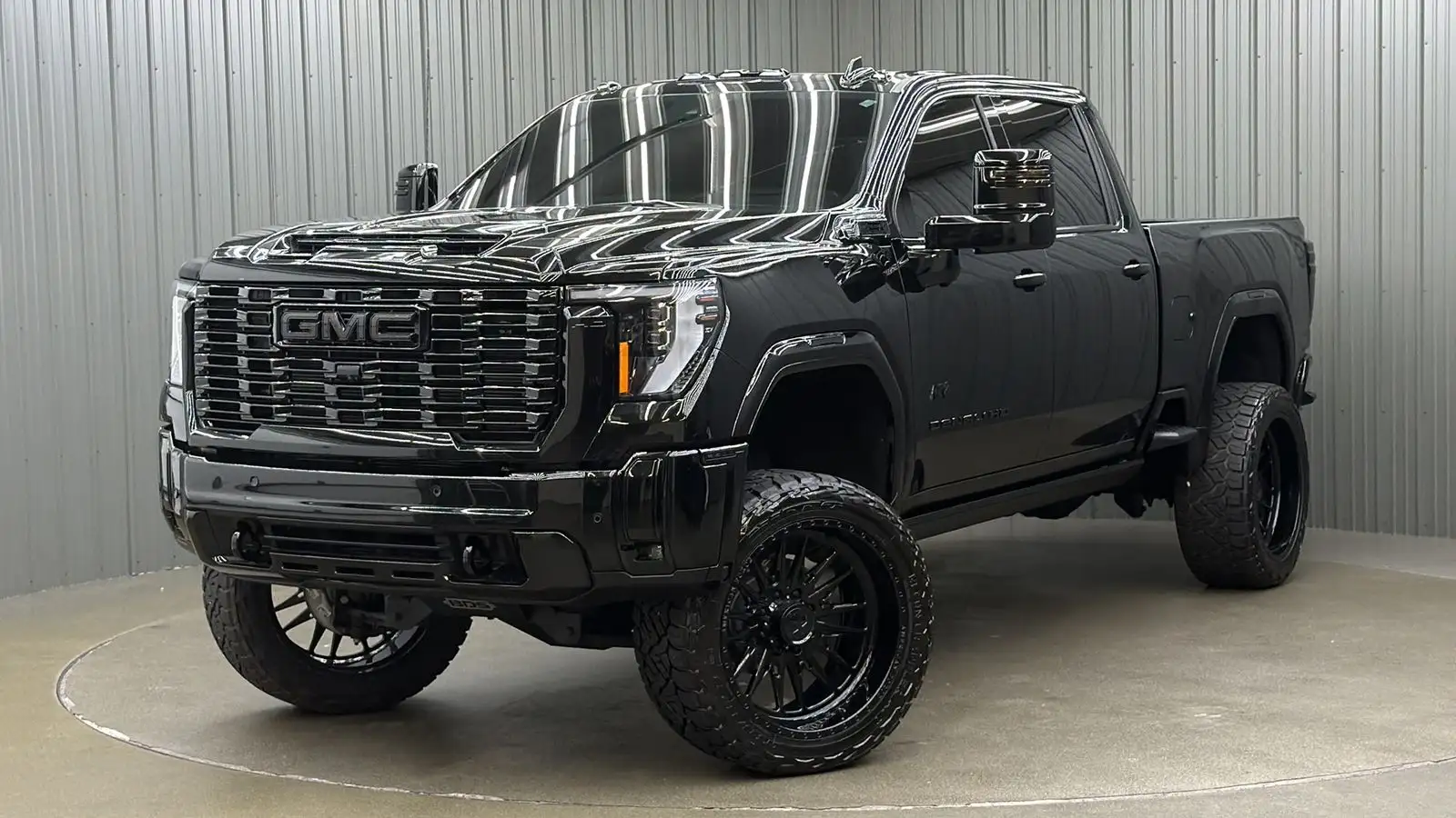 2026 GMC Sierra Denali Ultimate 4WD Crew Cab Standard B's photo