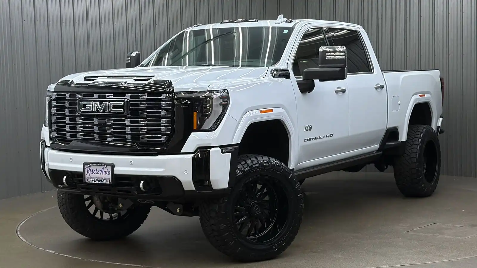 2026 GMC Sierra Denali Ultimate 4WD Crew Cab Standard B's photo