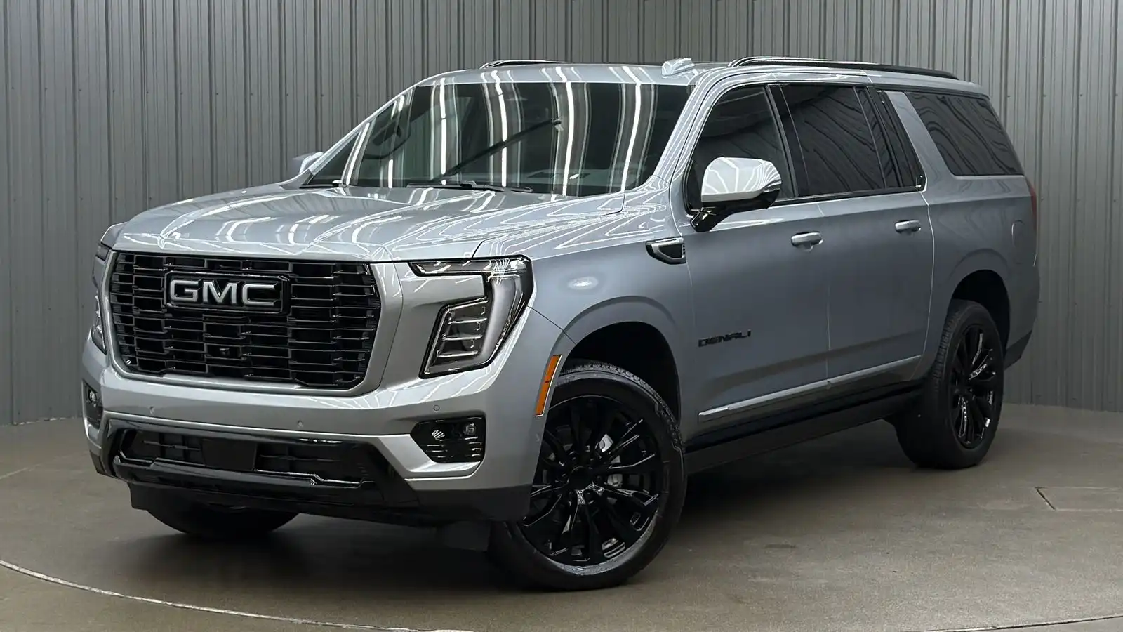 2025 GMC Yukon Denali's photo