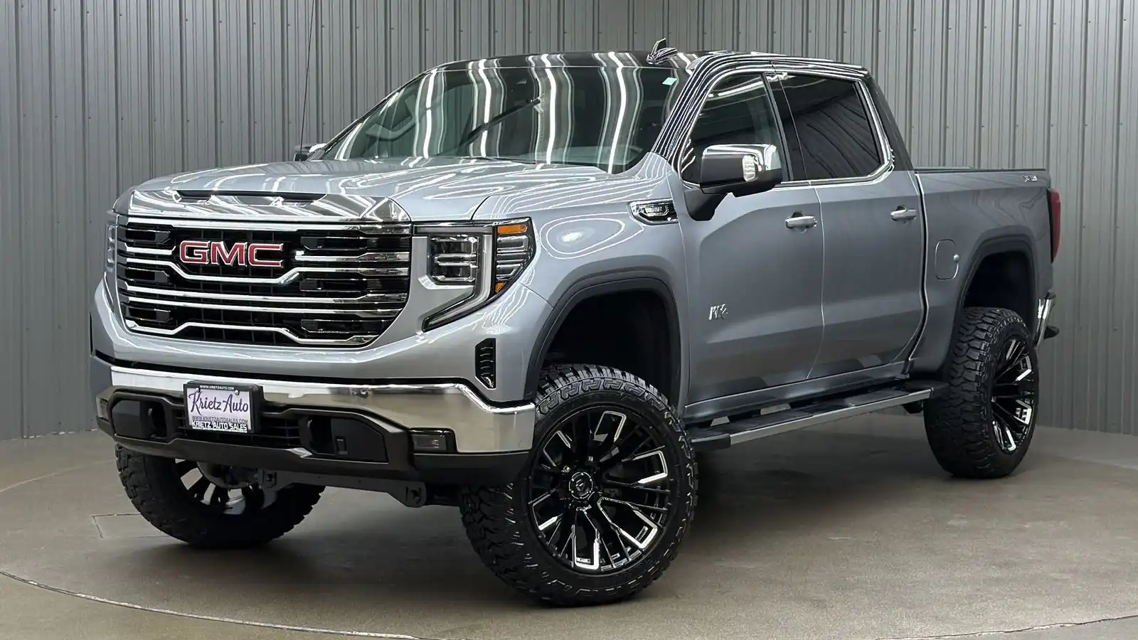 2026 GMC Sierra 4WD Crew Cab Short Box SLT's photo