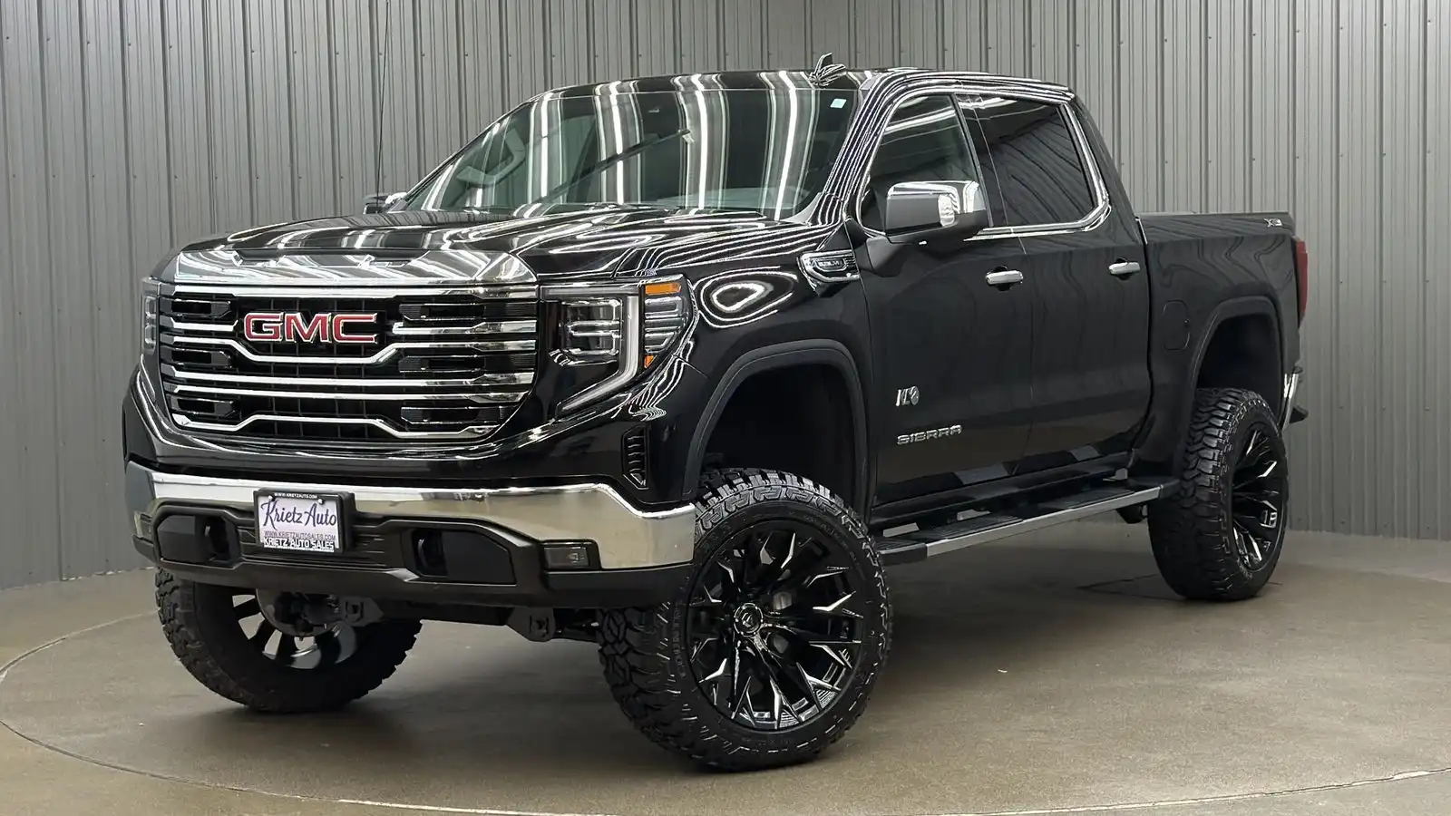 2026 GMC Sierra SLT 4WD Crew Cab Short Box's photo