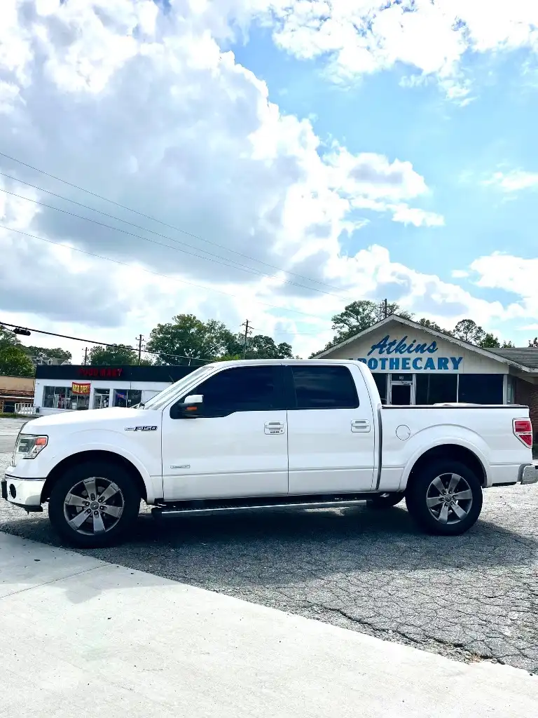 2014 Ford F-150 Lariat SuperCrew 145-in's photo