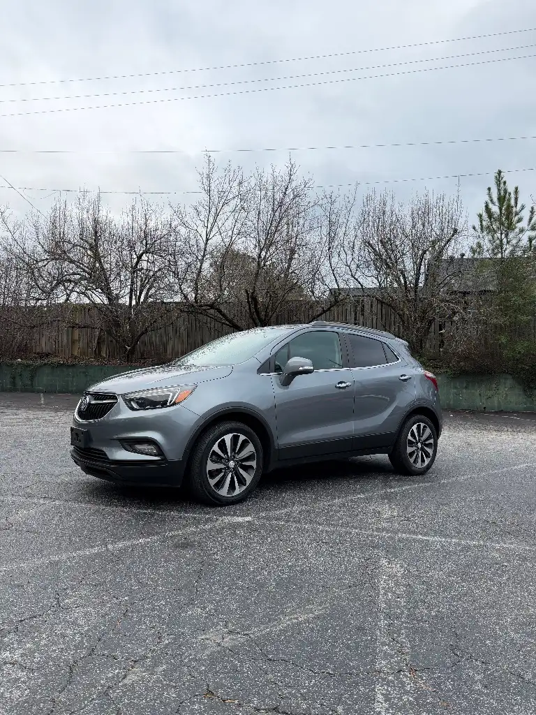 2020 Buick Encore Essence's photo