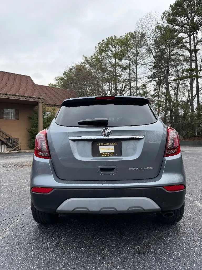 2020 Buick Encore Essence photo 5