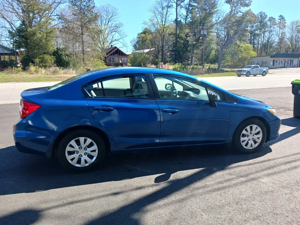 2012 Honda Civic LX Auto photo 3