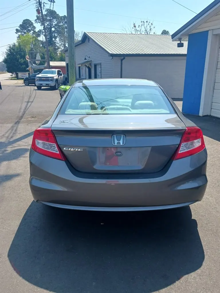 2012 Honda Civic LX Auto photo 4