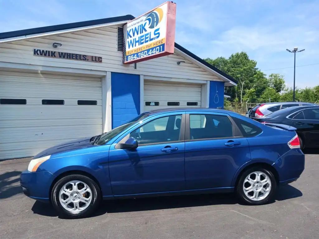 2009 Ford Focus SES's photo