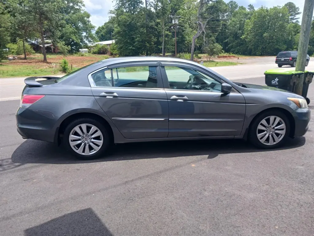 2012 Honda Accord EX Auto photo 3