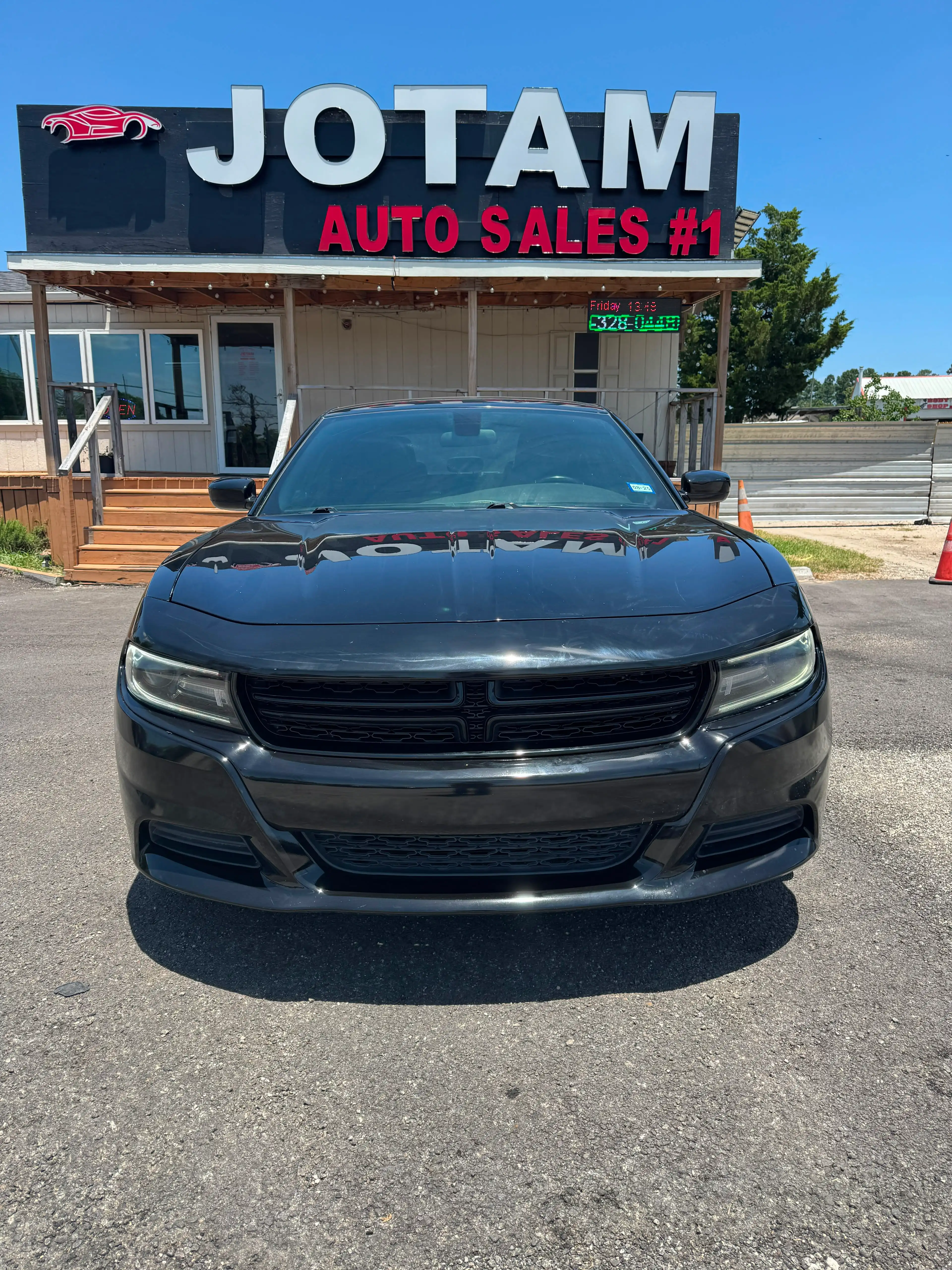 2019 Dodge Charger SXT's photo
