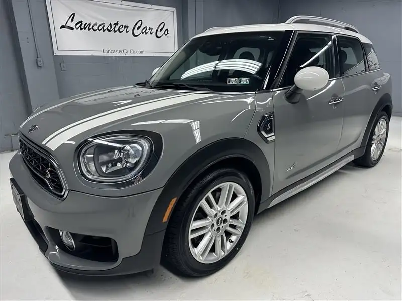 2019 MINI Countryman Cooper S ALL4 Signature's photo