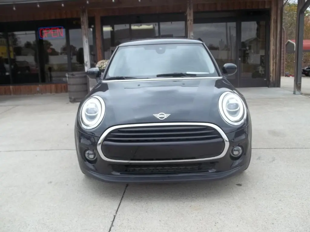 2021 MINI Hardtop Cooper photo 4