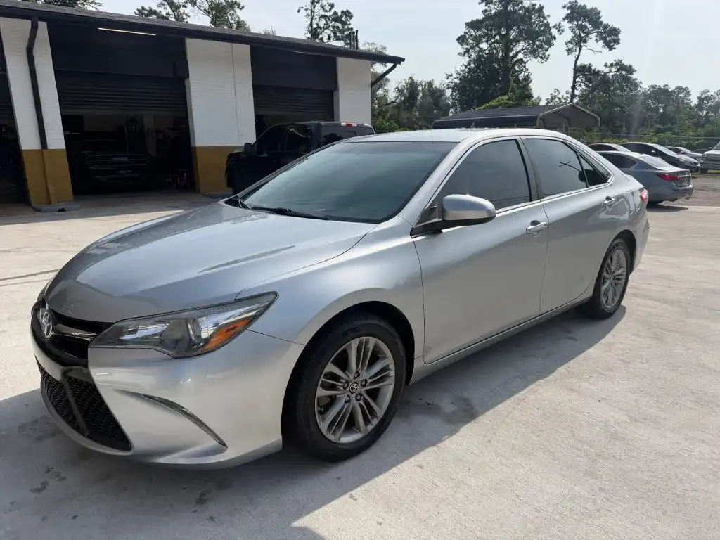 2017 Toyota Camry 2.5 Auto SE's photo
