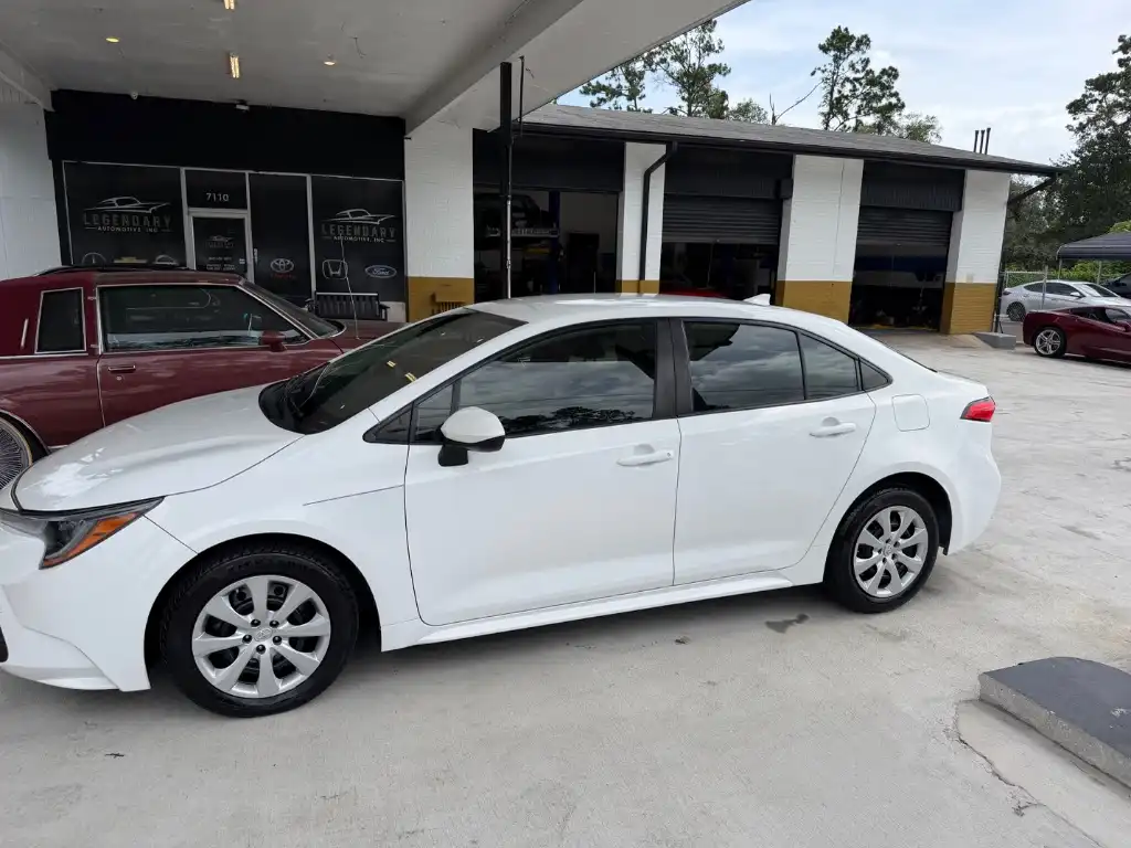 2020 Toyota Corolla LE AT's photo
