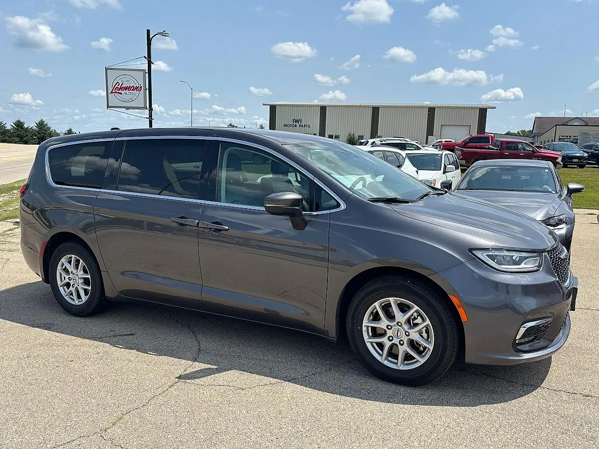 Vehicle Image 1