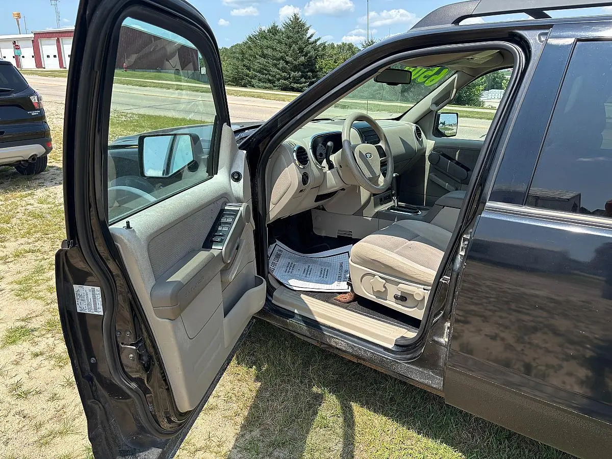 2007 Ford Explorer XLT 4.0L 4X4 photo 5