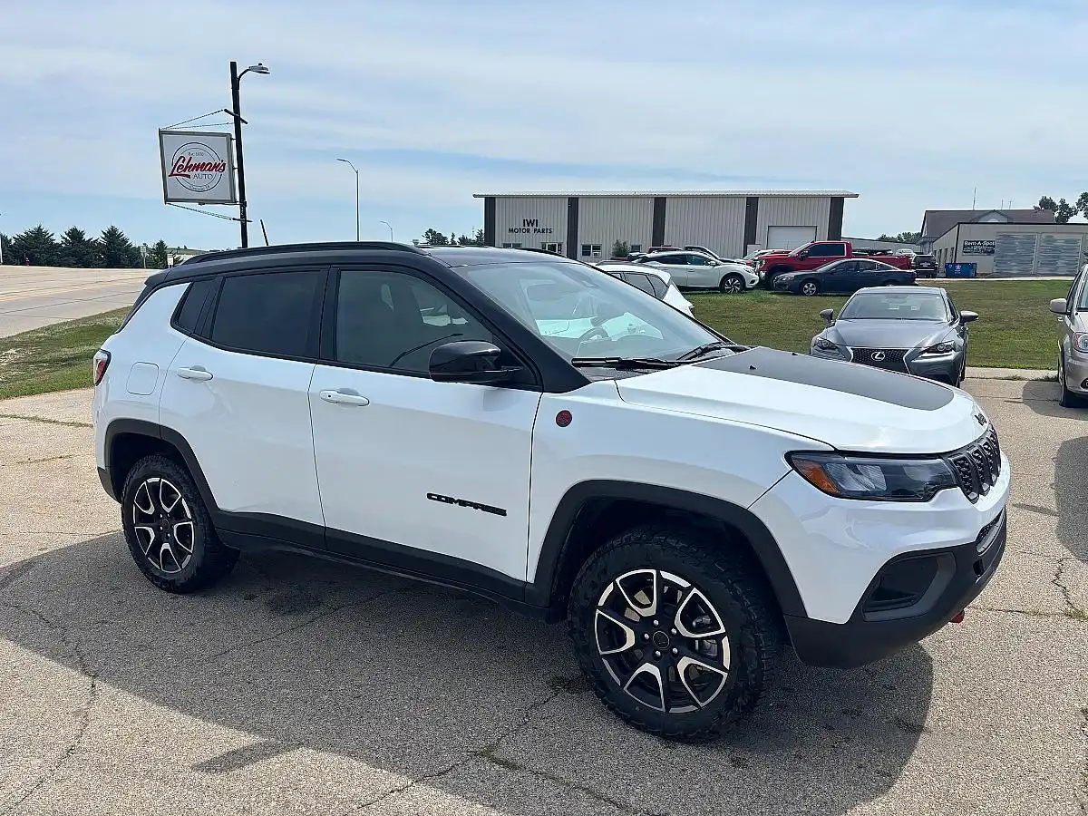 2025 Jeep Compass Trailhawk 4X4's photo