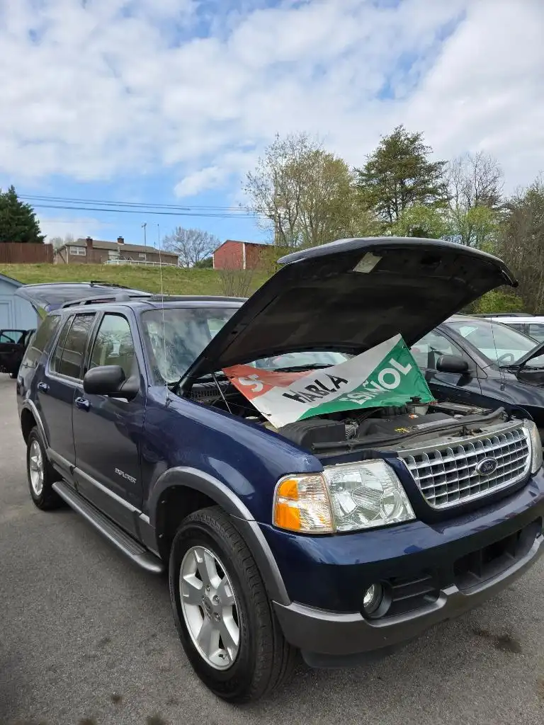 2004 Ford Explorer XLT 4.0 4x4's photo