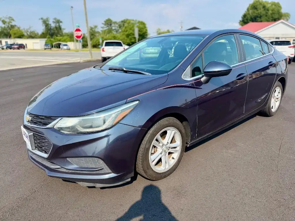 2016 Chevrolet Cruze LT Auto's photo