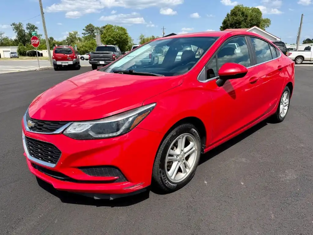 2017 Chevrolet Cruze LT Auto's photo