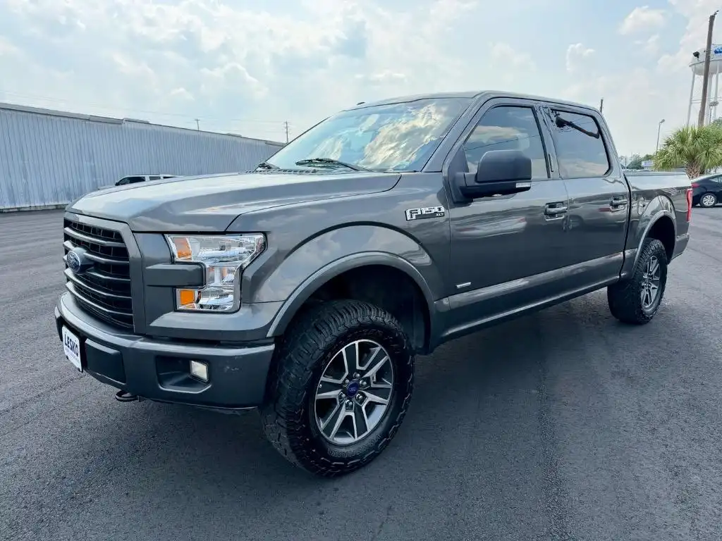 2017 Ford F-150 XLT 4WD SuperCrew 5-1/2' Box's photo