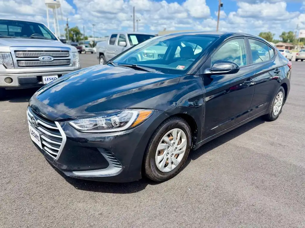 2017 Hyundai Elantra 2.0 SE PZEV A T's photo