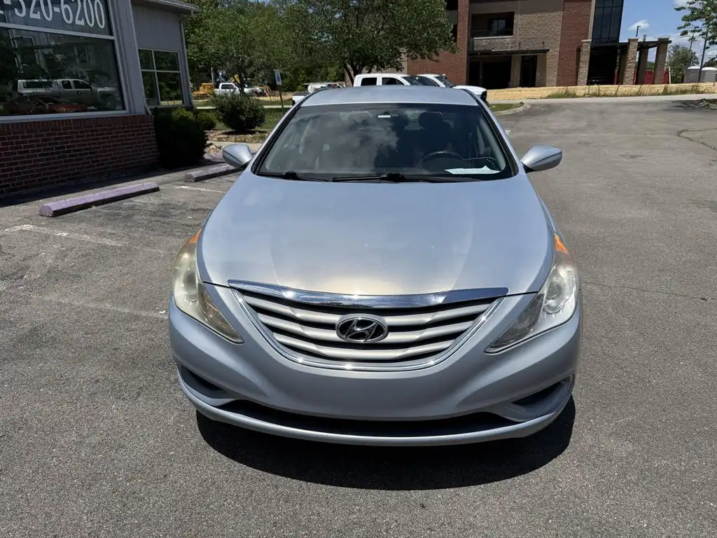 2013 Hyundai Sonata GLS I4 A/T PZEV's photo