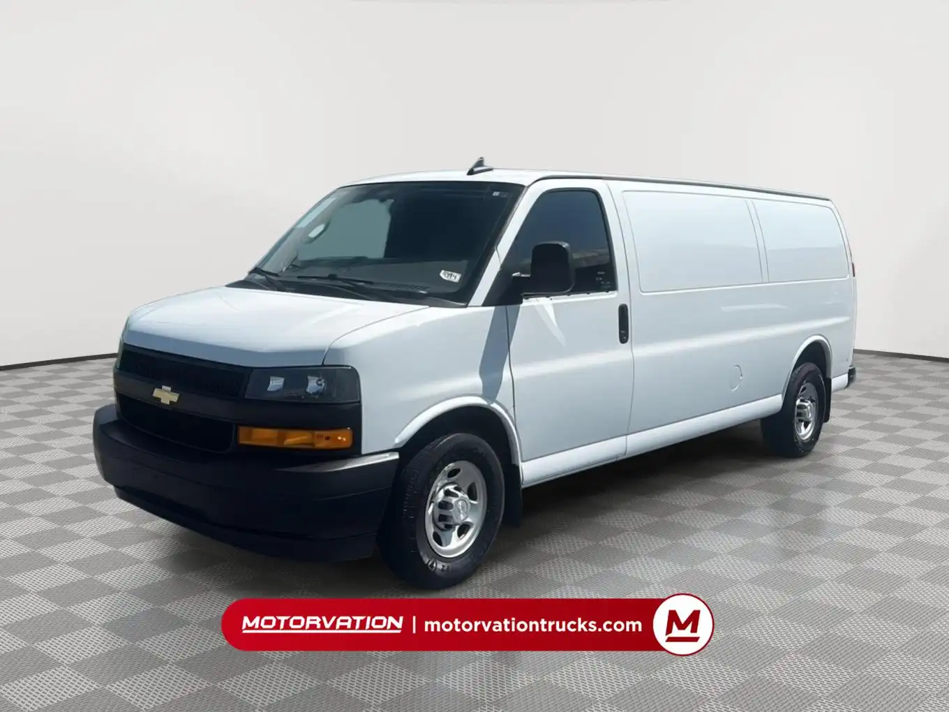 2018 Chevrolet Express 3500 Extended Work Van's photo