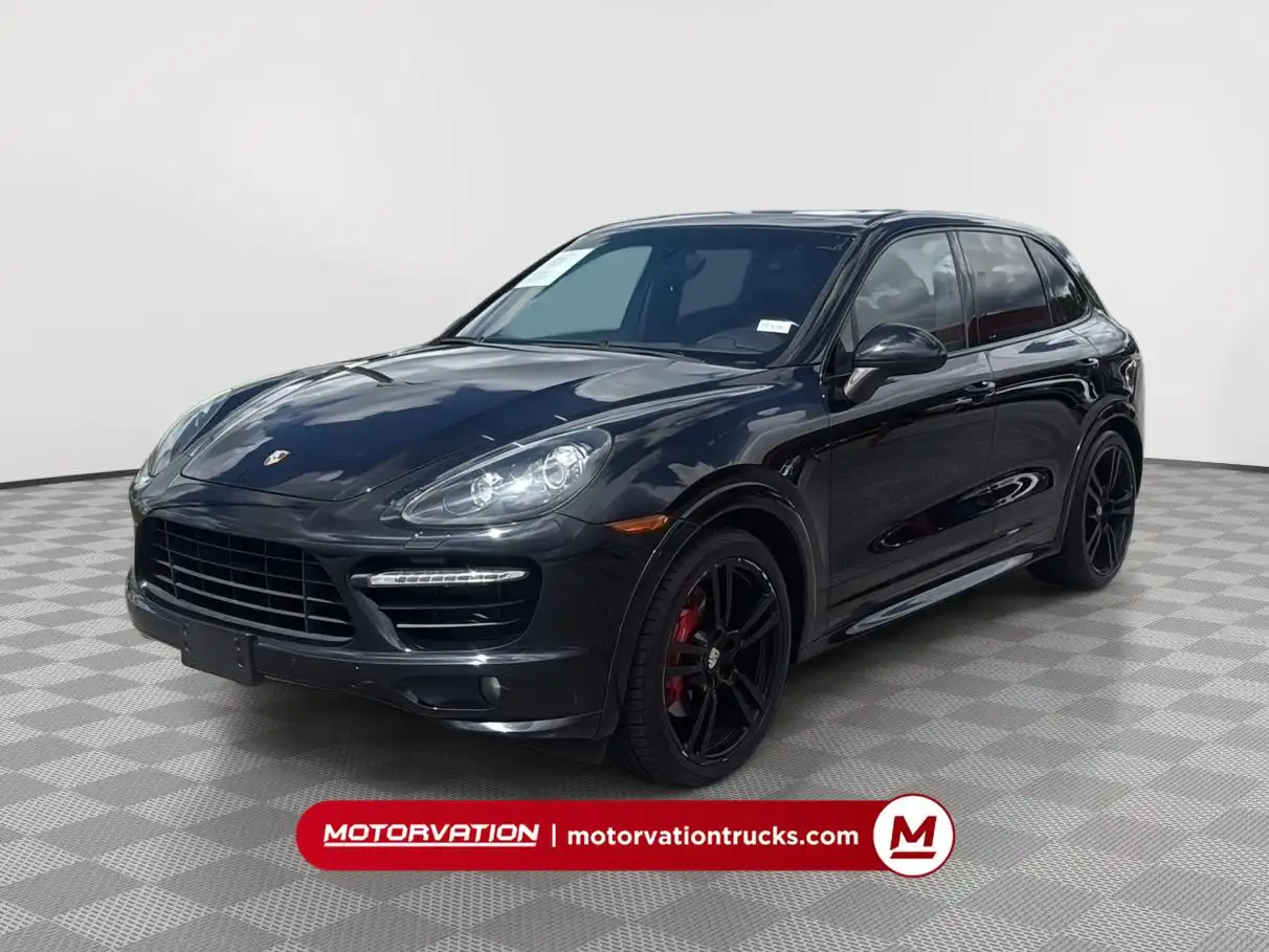 2013 Porsche Cayenne GTS's photo