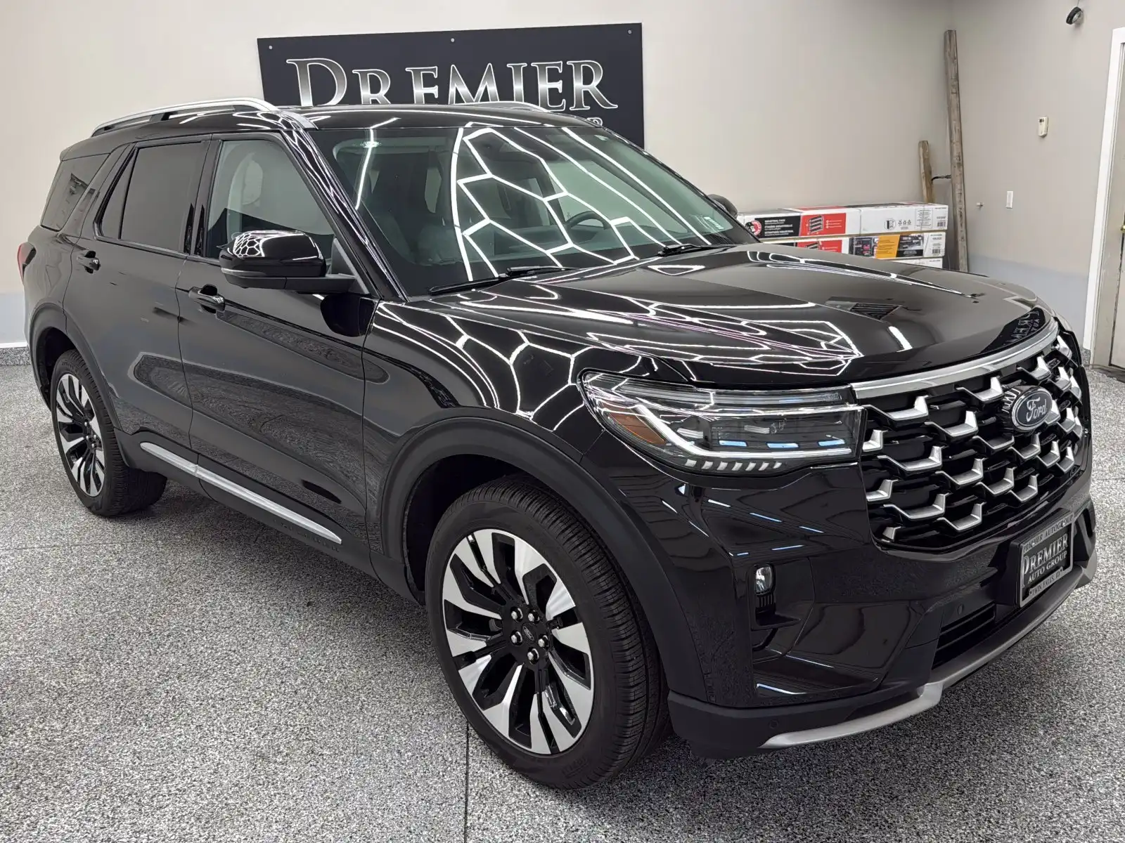 2025 Ford Explorer Platinum 4WD (PL535)'s photo