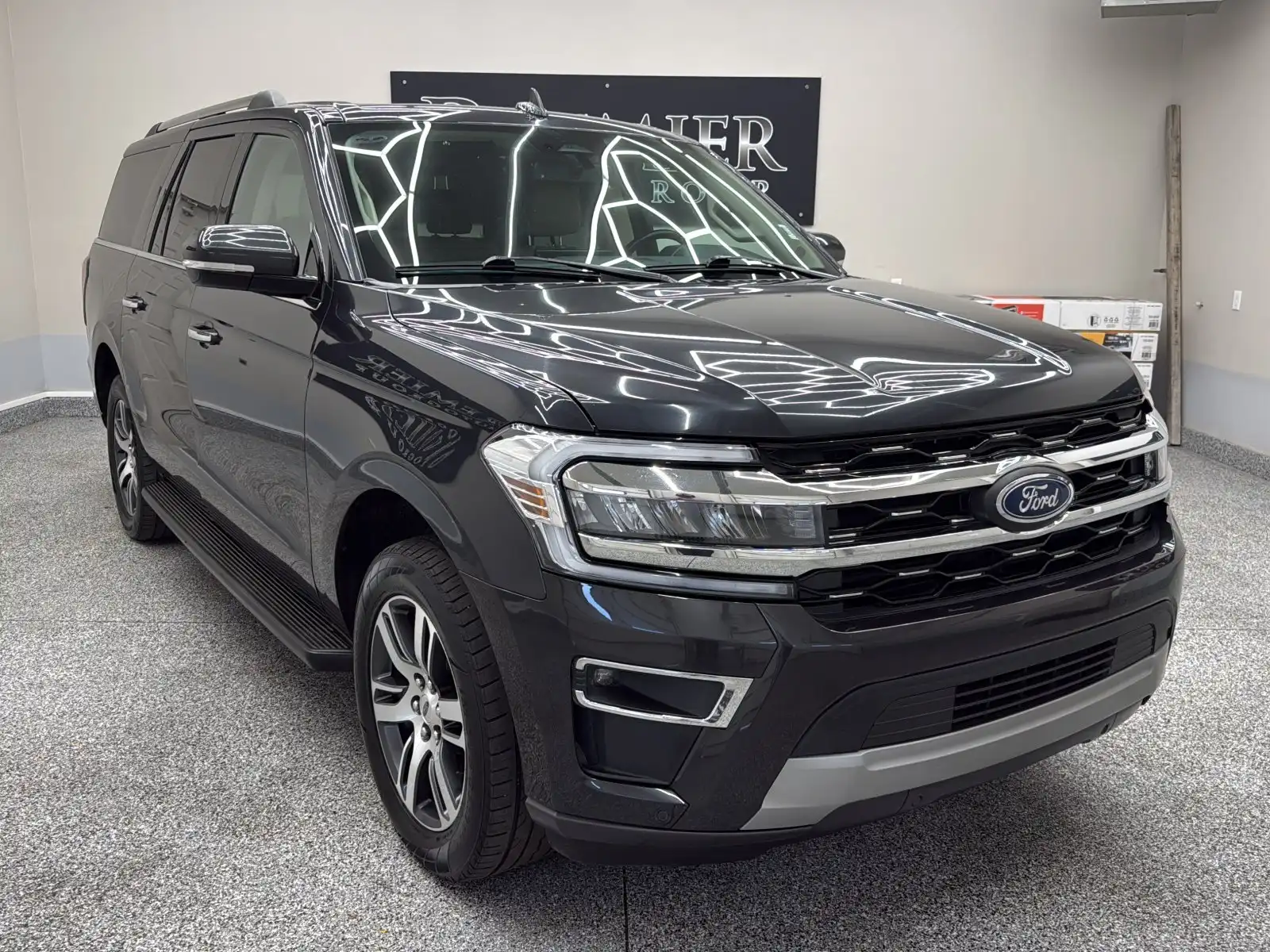 2024 Ford Expedition Limited 4WD MAX's photo