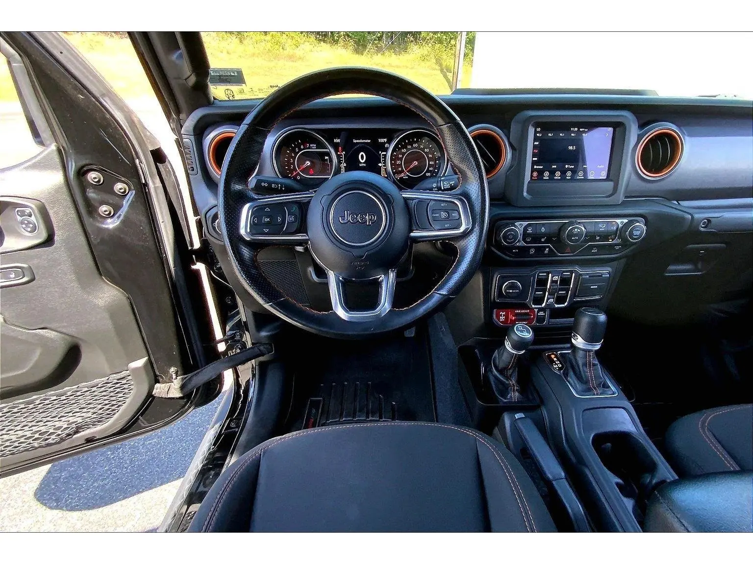 2021 Jeep Gladiator Mojave photo 5