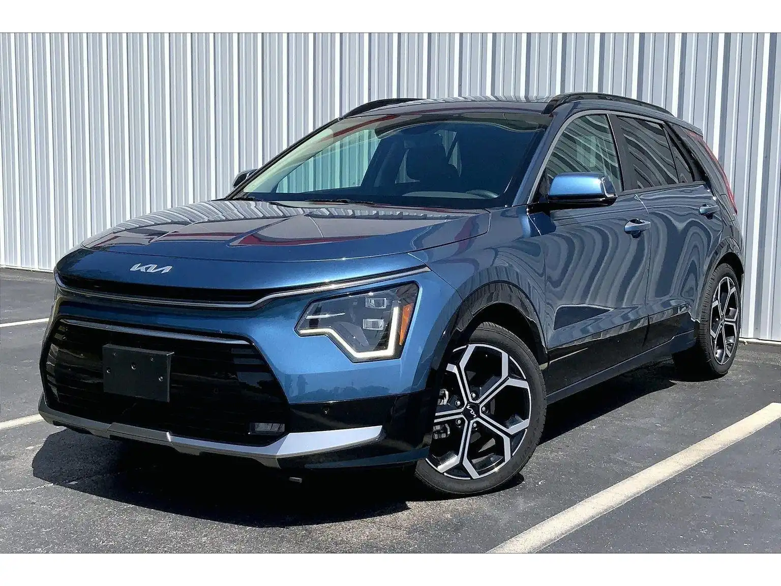 2023 Kia Niro SX Touring HEV's photo