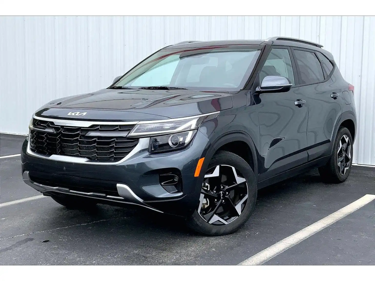 2025 Kia Seltos 2.0 S AWD's photo