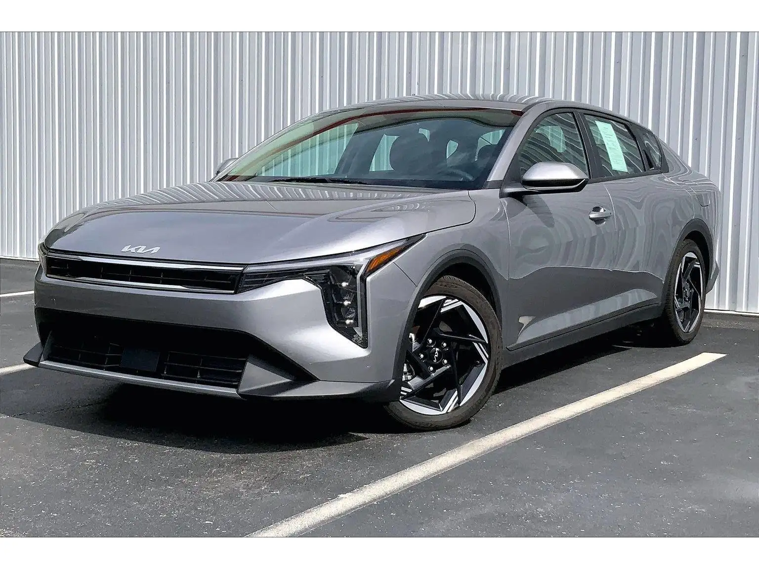 2025 Kia K4 EX AT's photo