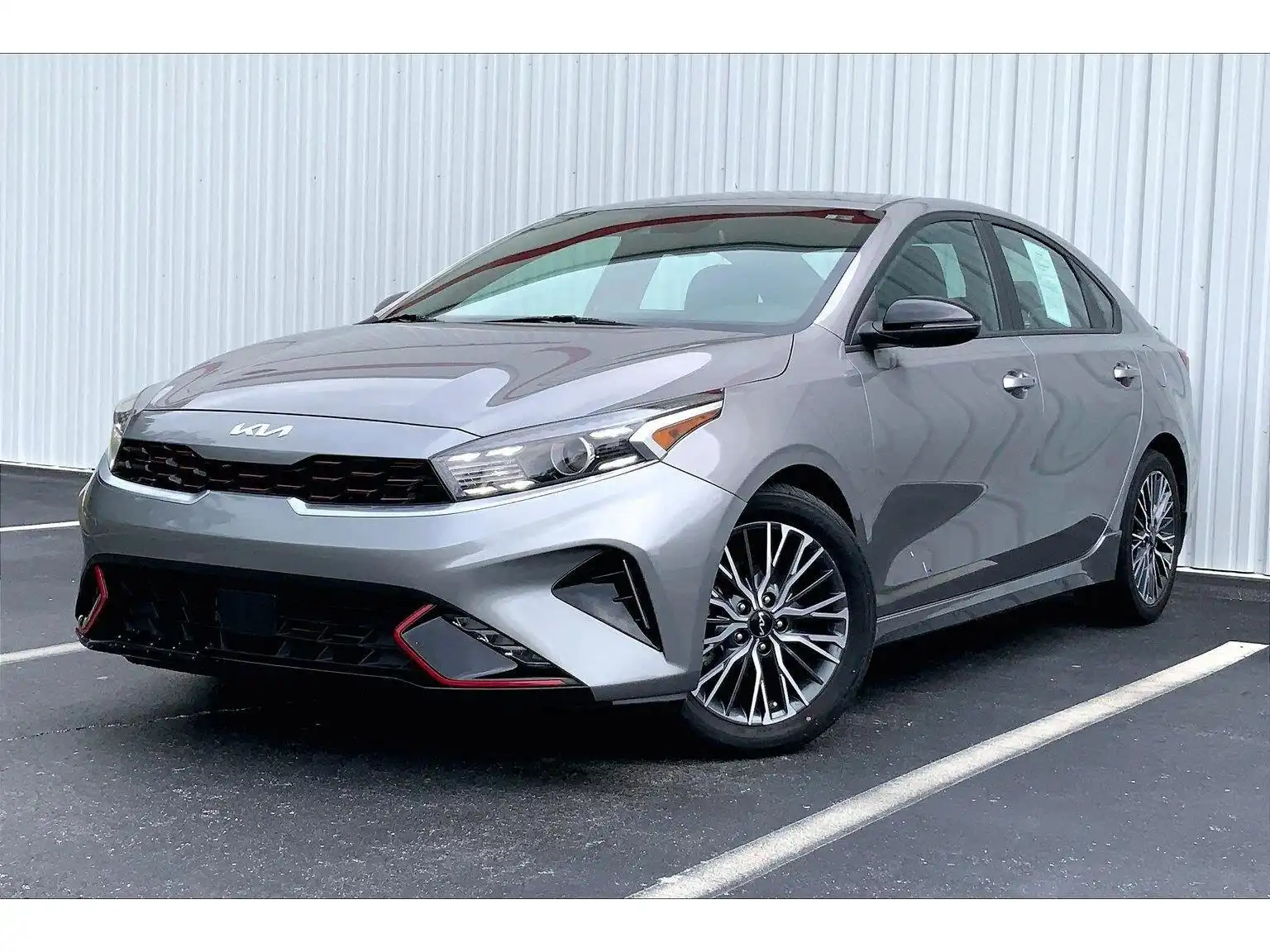 2023 Kia Forte GT-Line AT's photo